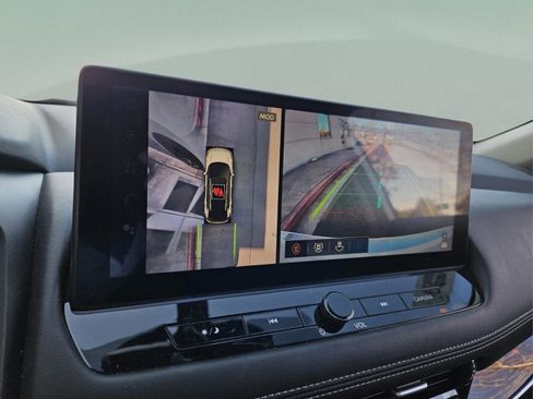 Used 2024 Nissan Rogue SL w/ SL Premium Package image 26