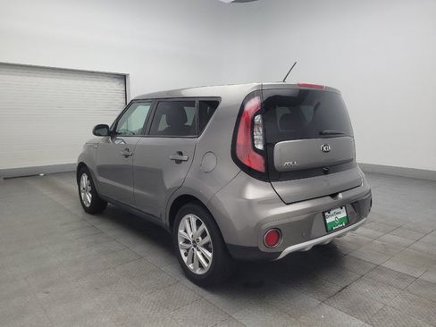 Used 2018 Kia Soul + FWD image 5