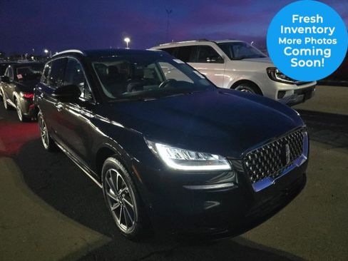 Used 2022 Lincoln Corsair Grand Touring image 1