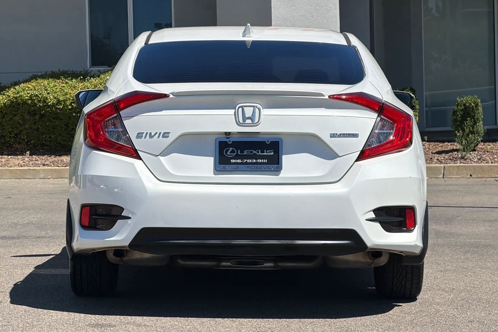 Used 2017 Honda Civic Touring image 8