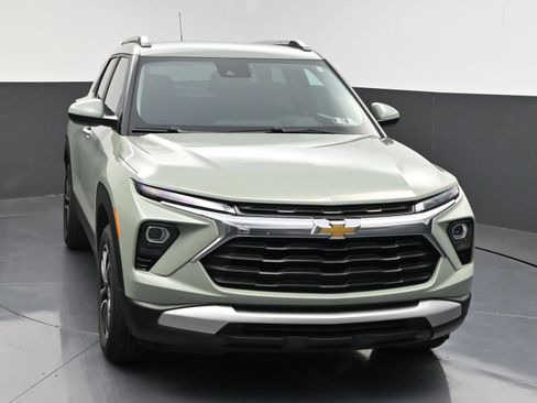 Certified 2026 Chevrolet TrailBlazer LT w/ Convenience Package AWD/4WD image 2