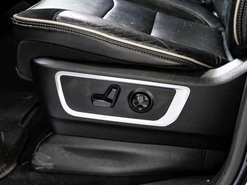 Used 2019 RAM 1500 Laramie w/ Protection Group AWD/4WD image 39