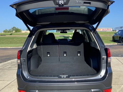 Used 2022 Subaru Forester Premium AWD/4WD image 26