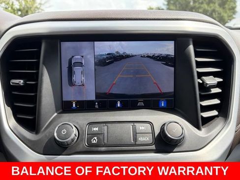 Used 2023 GMC Acadia SLT w/ Technology Package FWD image 24