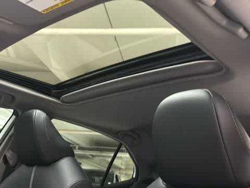 Used 2023 Toyota Camry SE w/ Cold Weather Package FWD image 24
