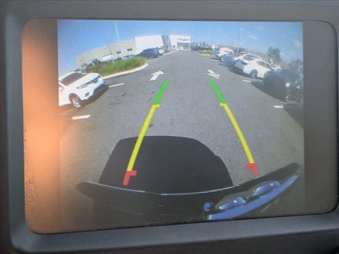 Used 2018 RAM 2500 Tradesman w/ Chrome Appearance Group image 11