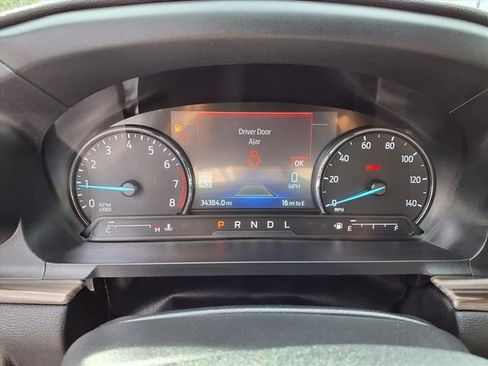 Used 2023 Ford Explorer Limited image 14