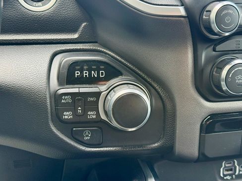 Used 2023 RAM 1500 Big Horn AWD/4WD image 25