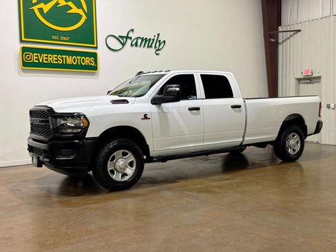 Used 2023 RAM 3500 Tradesman w/ Snow Chief Group AWD/4WD image 3