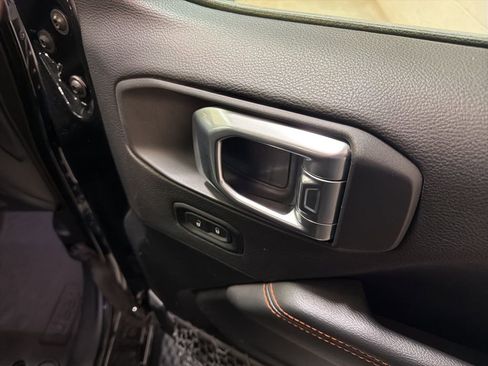 Used 2021 Jeep Gladiator Mojave w/ Dual Top Group image 37