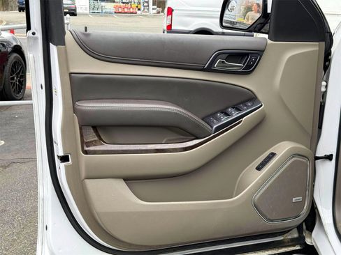 Used 2019 Chevrolet Tahoe LT image 33