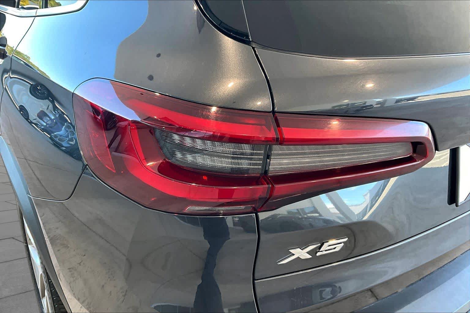 Used 2022 BMW X5 xDrive45e w/ Luxury Seating Package AWD/4WD image 27