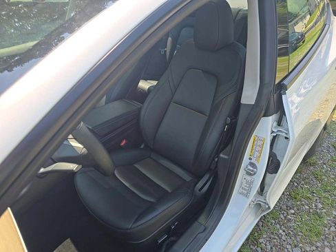 Used 2023 Tesla Model 3 Standard Range RWD image 8