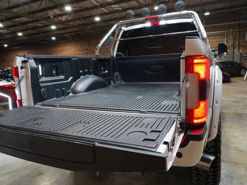 Used 2019 Ford F350 Platinum w/ Platinum Ultimate Package AWD/4WD image 68