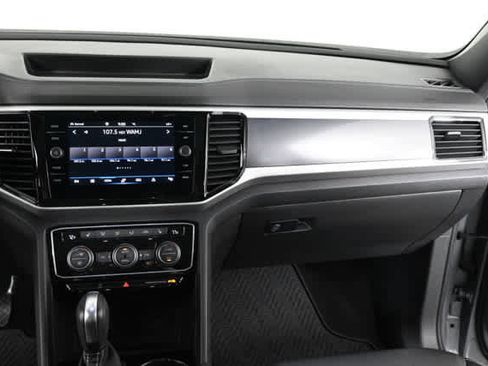 Certified 2023 Volkswagen Atlas Cross Sport SEL image 17