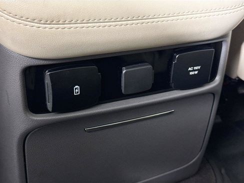 Used 2021 Lincoln Navigator Reserve w/ Luxury Package AWD/4WD image 37