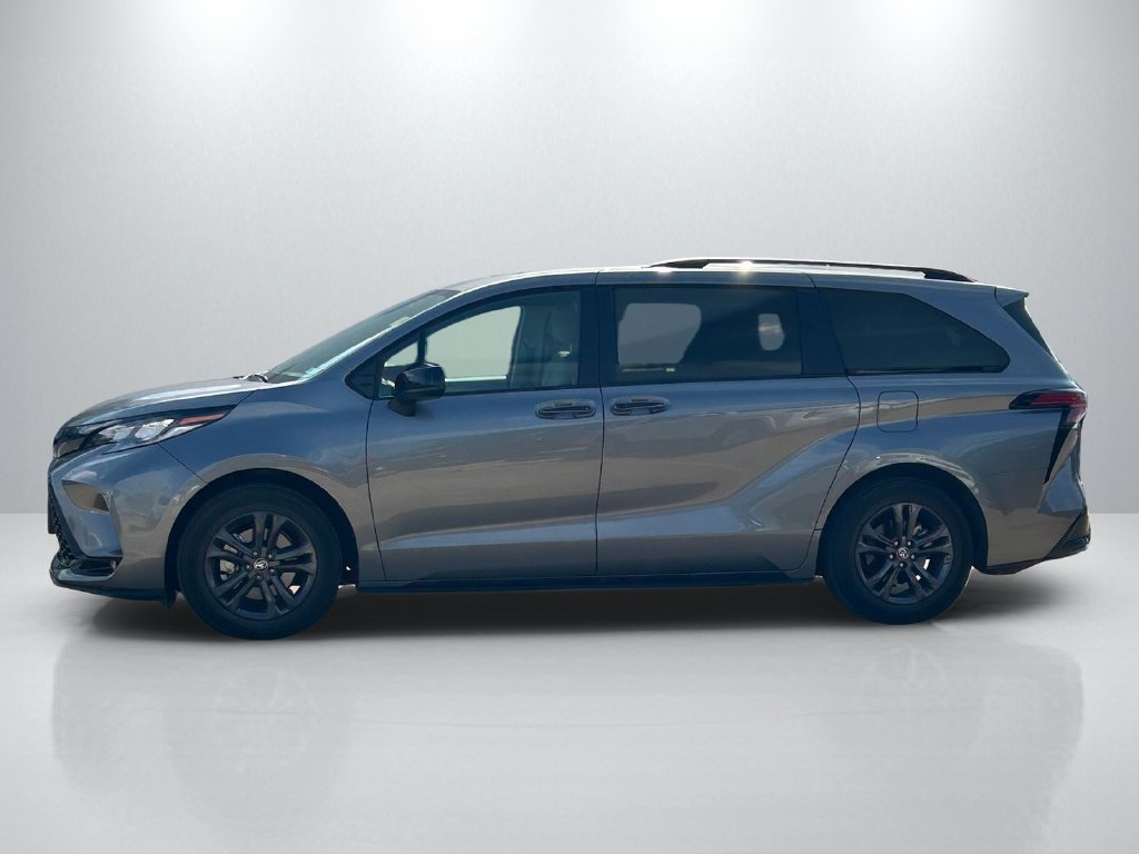 Certified 2026 Toyota Sienna XSE AWD/4WD image 8