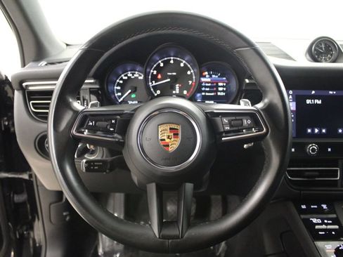Certified 2022 Porsche Macan AWD/4WD image 22