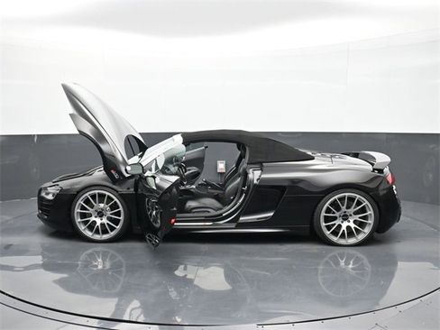 Used 2014 Audi R8 V10 image 25