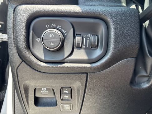 Used 2025 RAM 1500 Big Horn AWD/4WD image 15