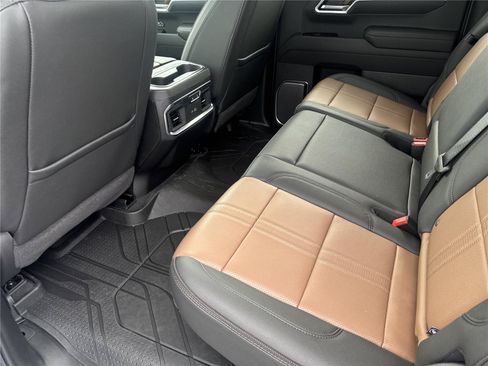 New 2026 Chevrolet Silverado 1500 High Country AWD/4WD image 31
