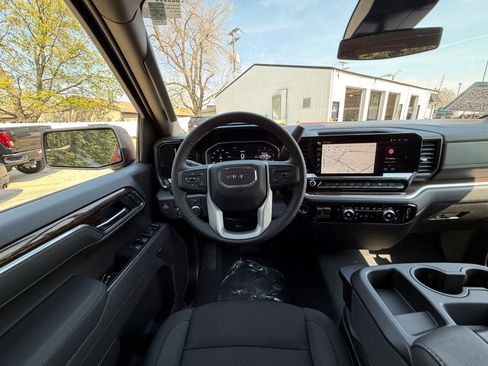 New 2026 GMC Sierra 1500 Elevation image 2