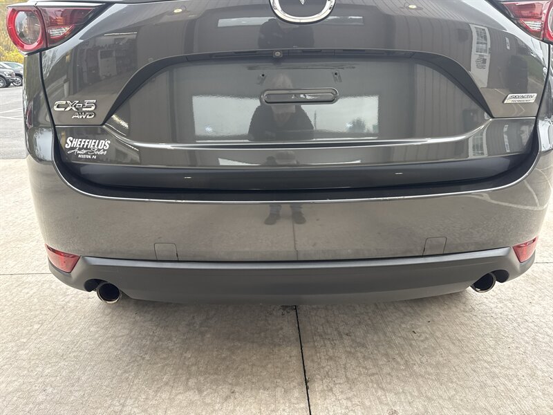 Used 2018 MAZDA CX-5 Touring w/ Preferred Equipment Package AWD/4WD image 18