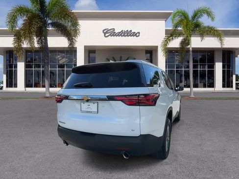 Used 2023 Chevrolet Traverse LT image 12