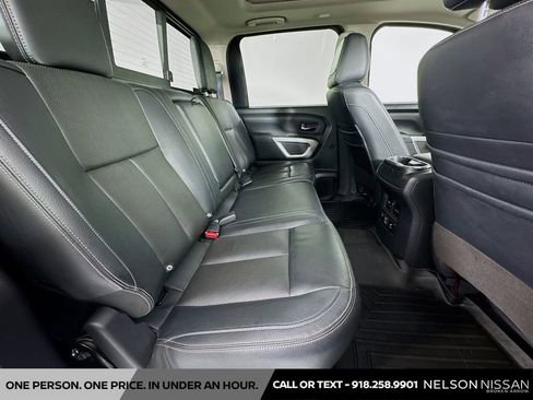 Used 2020 Nissan Titan SL w/ Moonroof Package AWD/4WD image 30