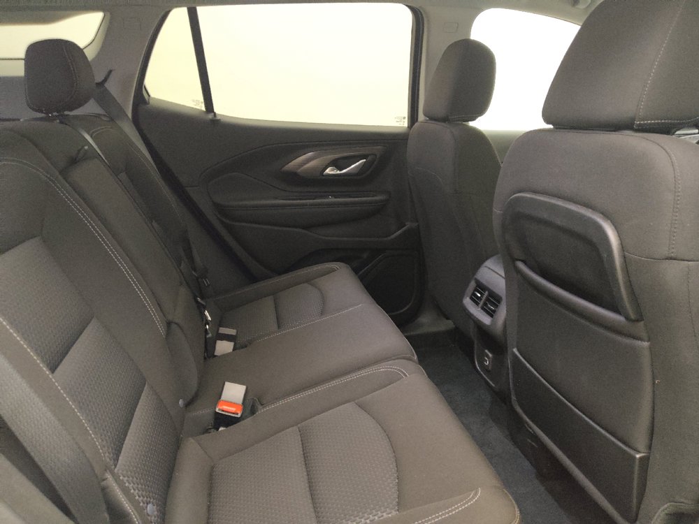 Used 2024 GMC Terrain SLE FWD image 19