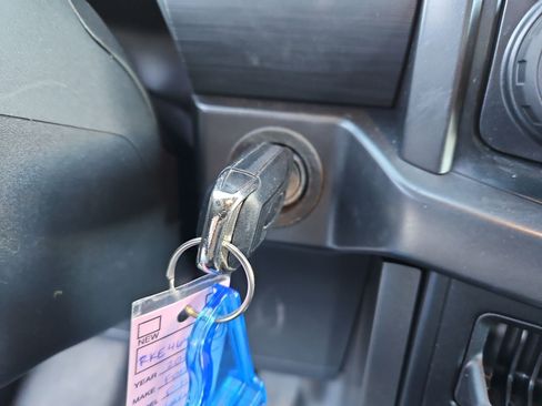 Used 2024 Ford F150 XLT w/ XLT Black Appearance Package image 22