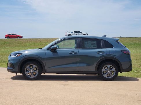 New 2027 Honda HR-V LX image 3