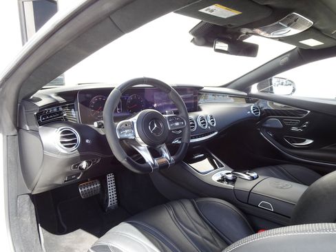 Used 2018 Mercedes-Benz S 63 AMG 4MATIC Coupe w/ Carbon Fiber Package image 11