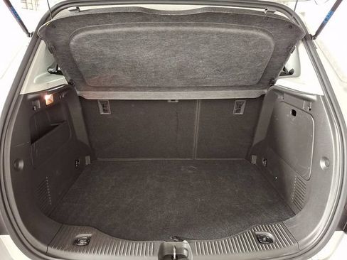 Used 2019 Chevrolet Trax LT w/ LT Convenience Package FWD image 27