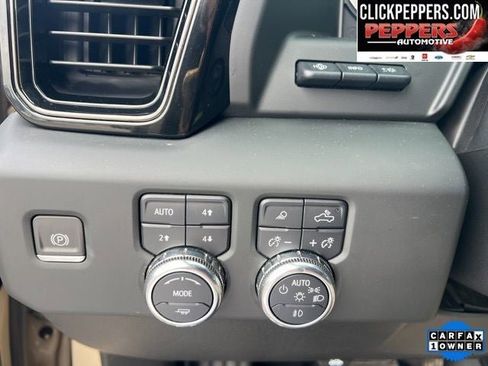 Used 2023 GMC Sierra 1500 AT4 w/ AT4 Premium Package AWD/4WD image 18