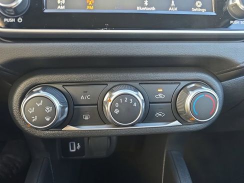 New 2025 Nissan Versa S image 4