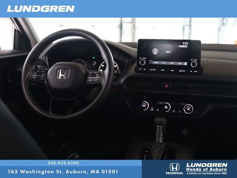 Used 2025 Honda HR-V LX image 5