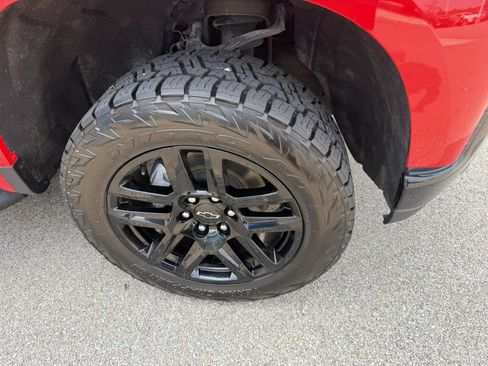 Certified 2021 Chevrolet Silverado 1500 LT Trail Boss w/ LPO, Dark Essentials Package AWD/4WD image 10
