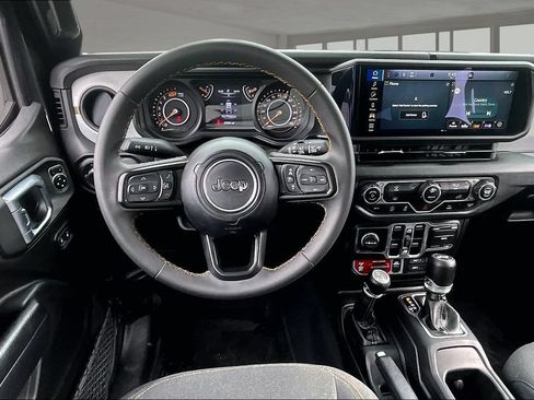 Used 2024 Jeep Wrangler Unlimited Sport AWD/4WD image 8