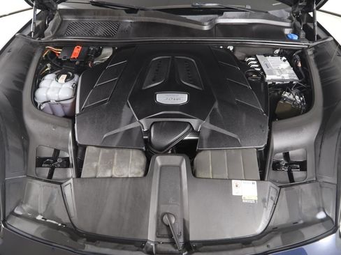 Used 2023 Porsche Cayenne Platinum Edition AWD/4WD image 57