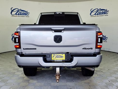 Used 2024 RAM 2500 Laramie w/ Night Edition AWD/4WD image 4