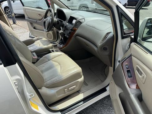 Used 1999 Lexus RX 300 image 16