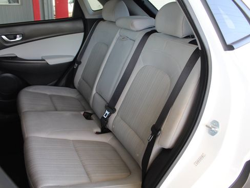 Used 2023 Hyundai Kona SEL w/ Convenience Package FWD image 21