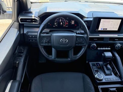 Used 2026 Toyota Tacoma SR AWD/4WD image 22