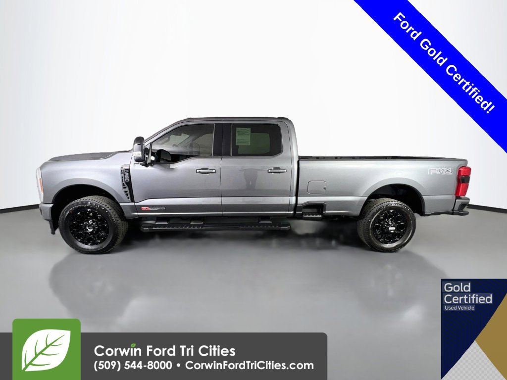 Used 2025 Ford F350 Lariat w/ Black Appearance Package AWD/4WD image 5
