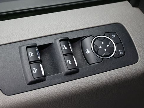 Used 2018 Ford F150 XLT w/ Equipment Group 302A Luxury image 3