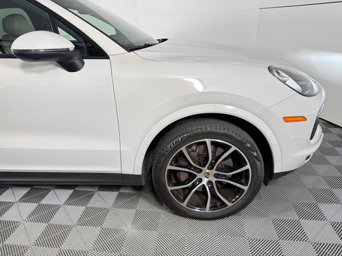 Certified 2023 Porsche Cayenne image 12