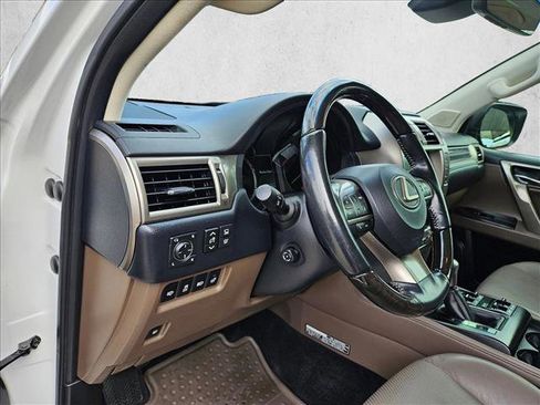 Used 2020 Lexus GX 460 Luxury image 9