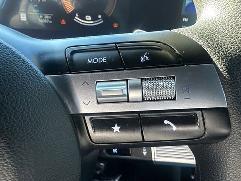 Used 2025 Hyundai Tucson Blue image 31