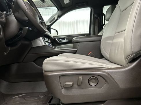 Used 2023 Chevrolet Tahoe LT AWD/4WD image 17